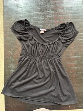 Womens black stretchy flowy vintage top cinched waist top